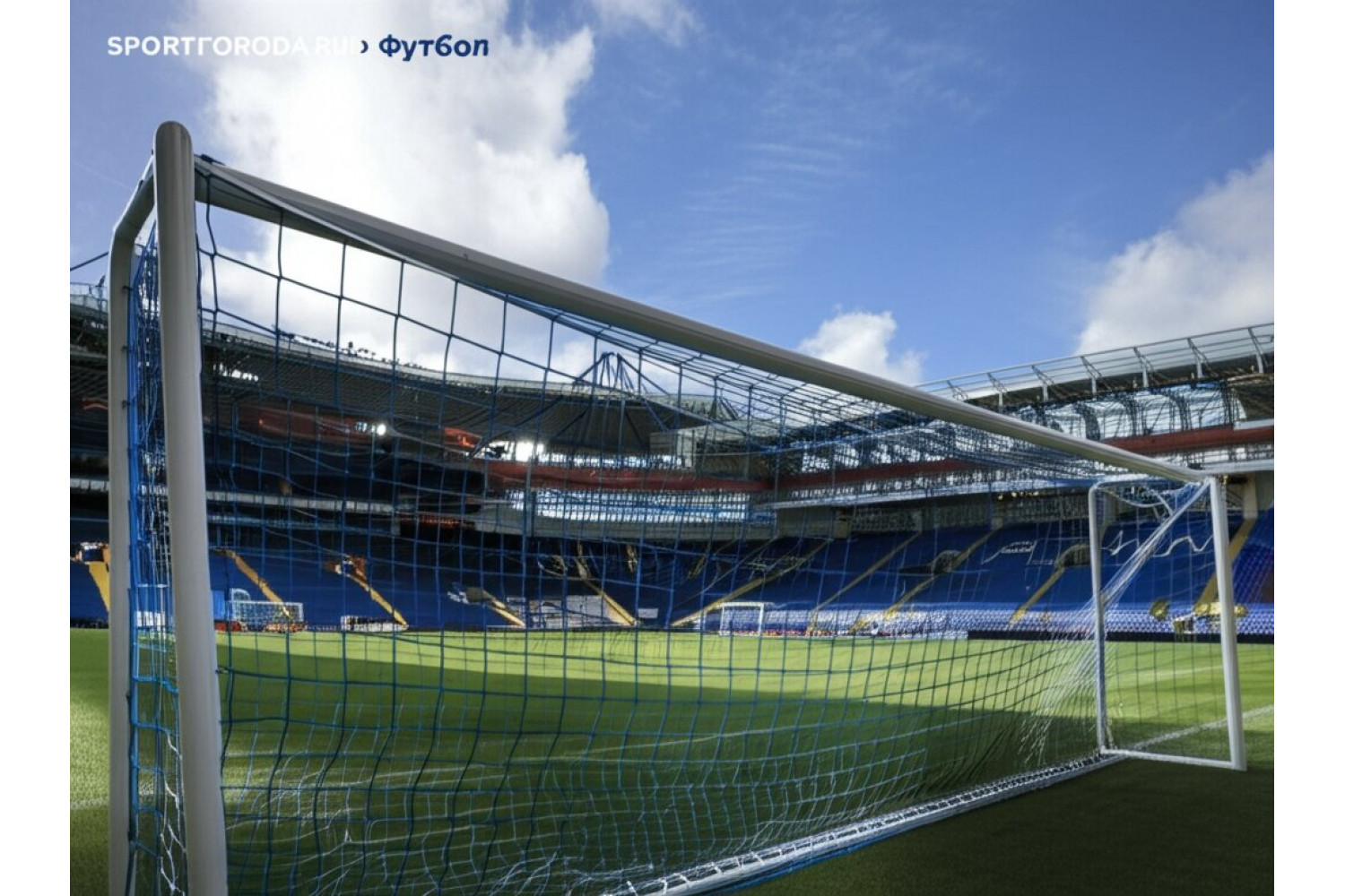 Как правильно подавать угловые в футболе?